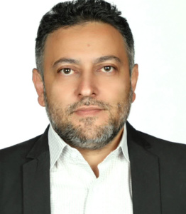محسن اکبری